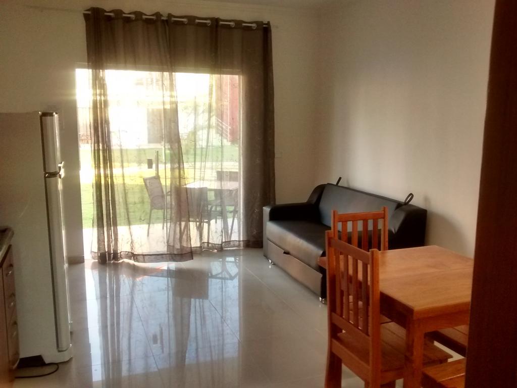 Apartment Residencial Golfinhos